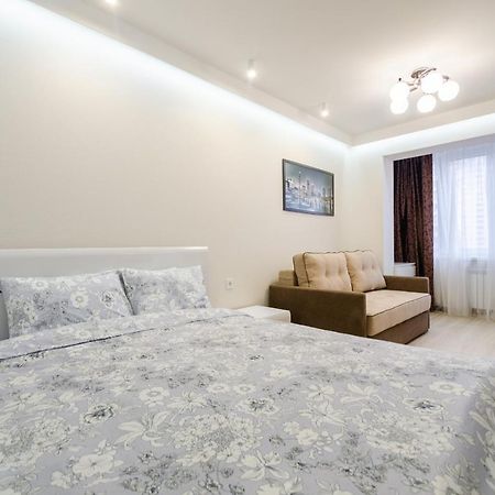 Artal Apartment On Obolonsky Avenue 31 Kiew Exterior foto