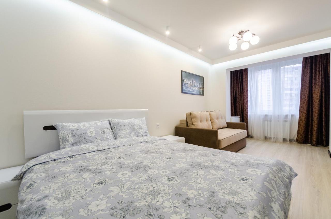 Artal Apartment On Obolonsky Avenue 31 Kiew Exterior foto