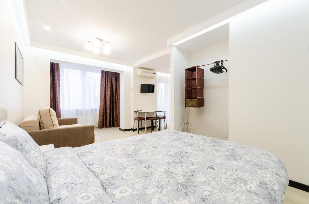 Artal Apartment On Obolonsky Avenue 31 Kiew Exterior foto