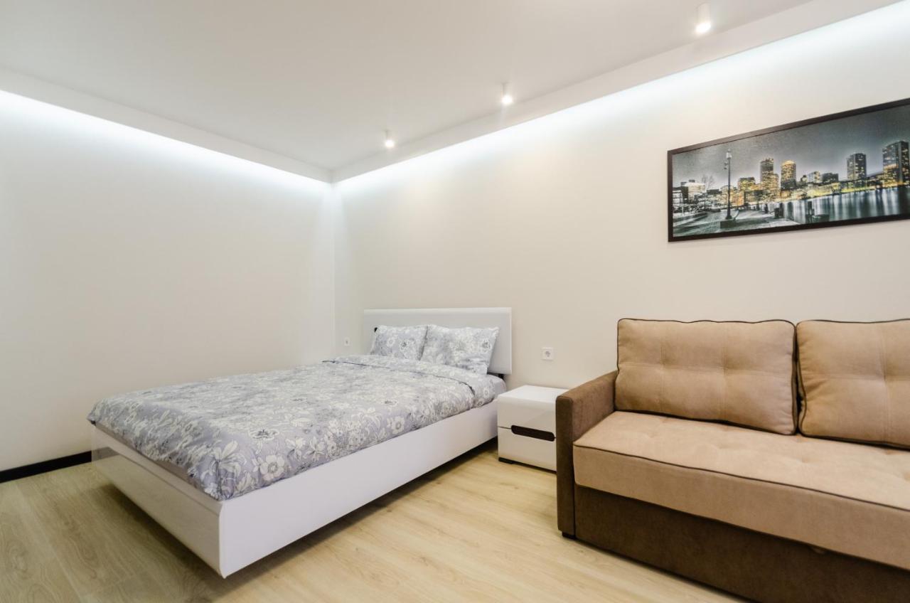 Artal Apartment On Obolonsky Avenue 31 Kiew Exterior foto